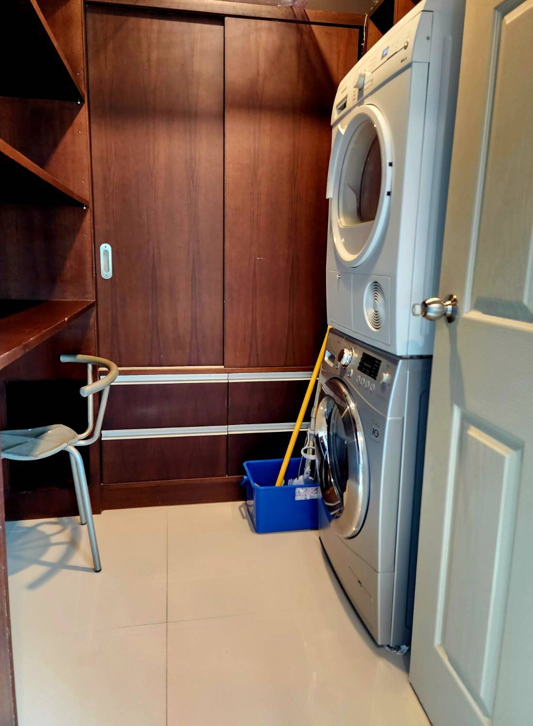 Mountain Front Condo - Image 10