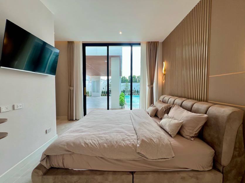 7 Bedroom House For Sale in Mae Hia, Mueang Chiang Mai, Chiang Mai - Image 9