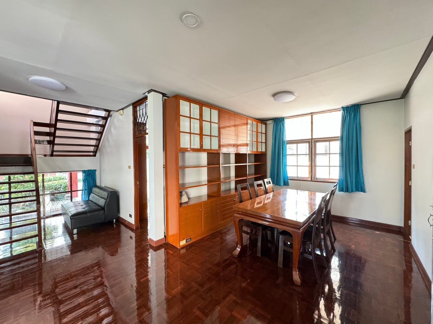 3 卧室 独立房屋  在  - Image 4