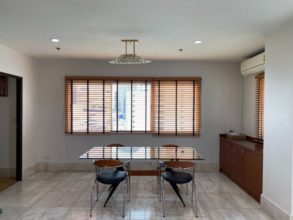 2 Bedroom Condo For Sale in Khlong Tan Nuea, Vadhana, Bangkok - Image 2