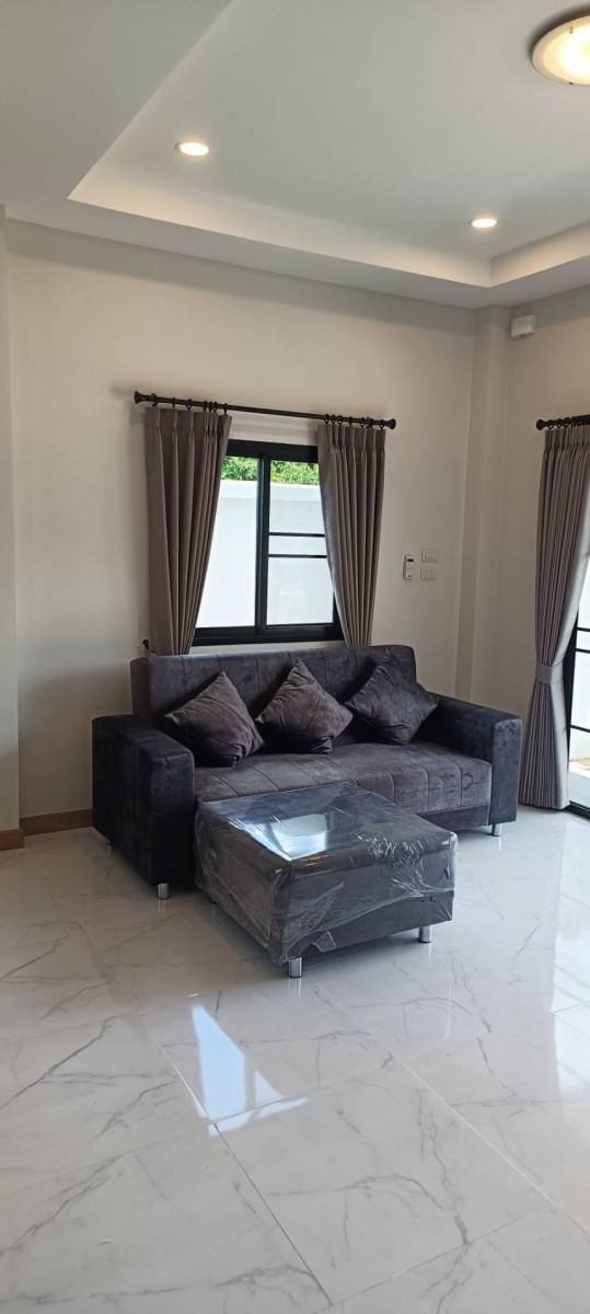 3 卧室 独立房屋  在  - Image 3