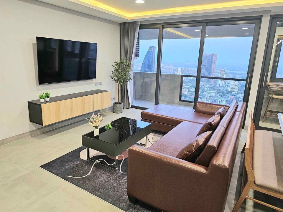 Waterford Diamond Tower - Image 1