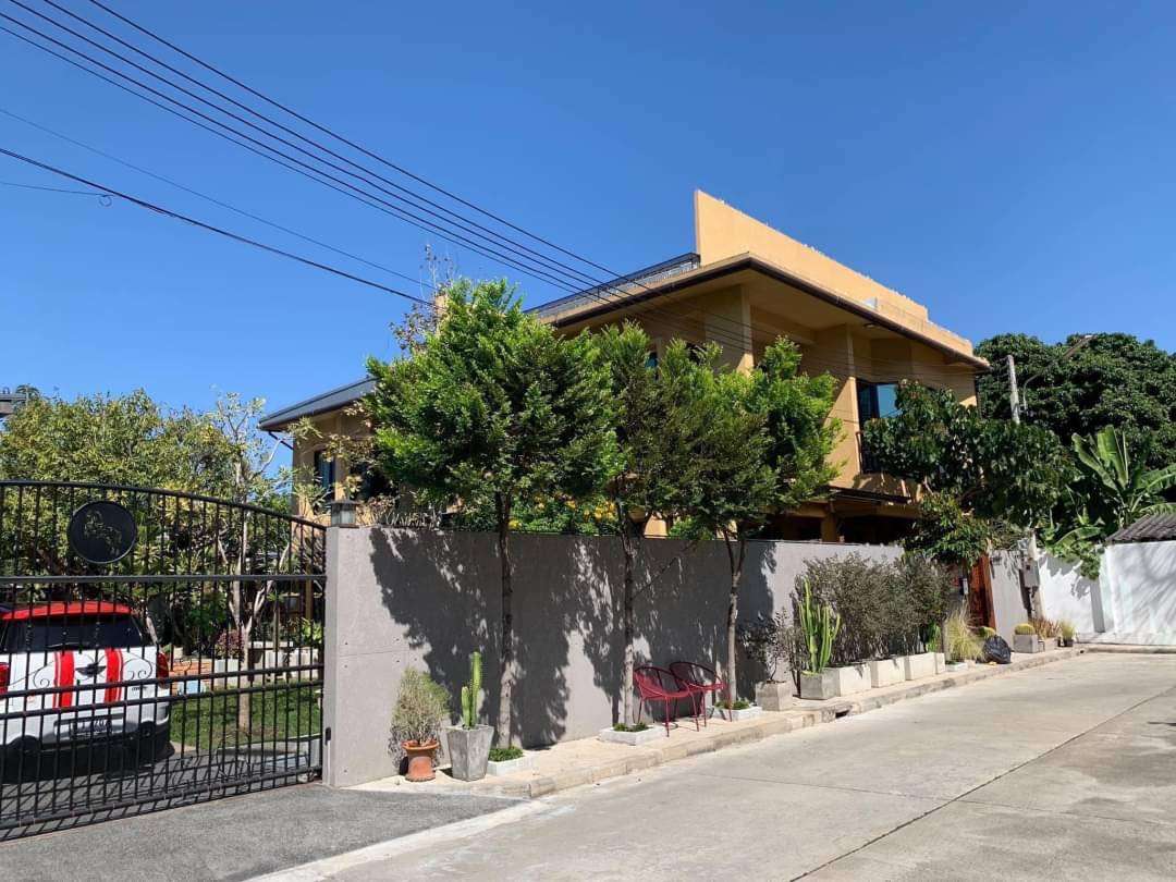 4 Bedroom House For Sale in Chang Phueak, Mueang Chiang Mai, Chiang Mai - Image 3