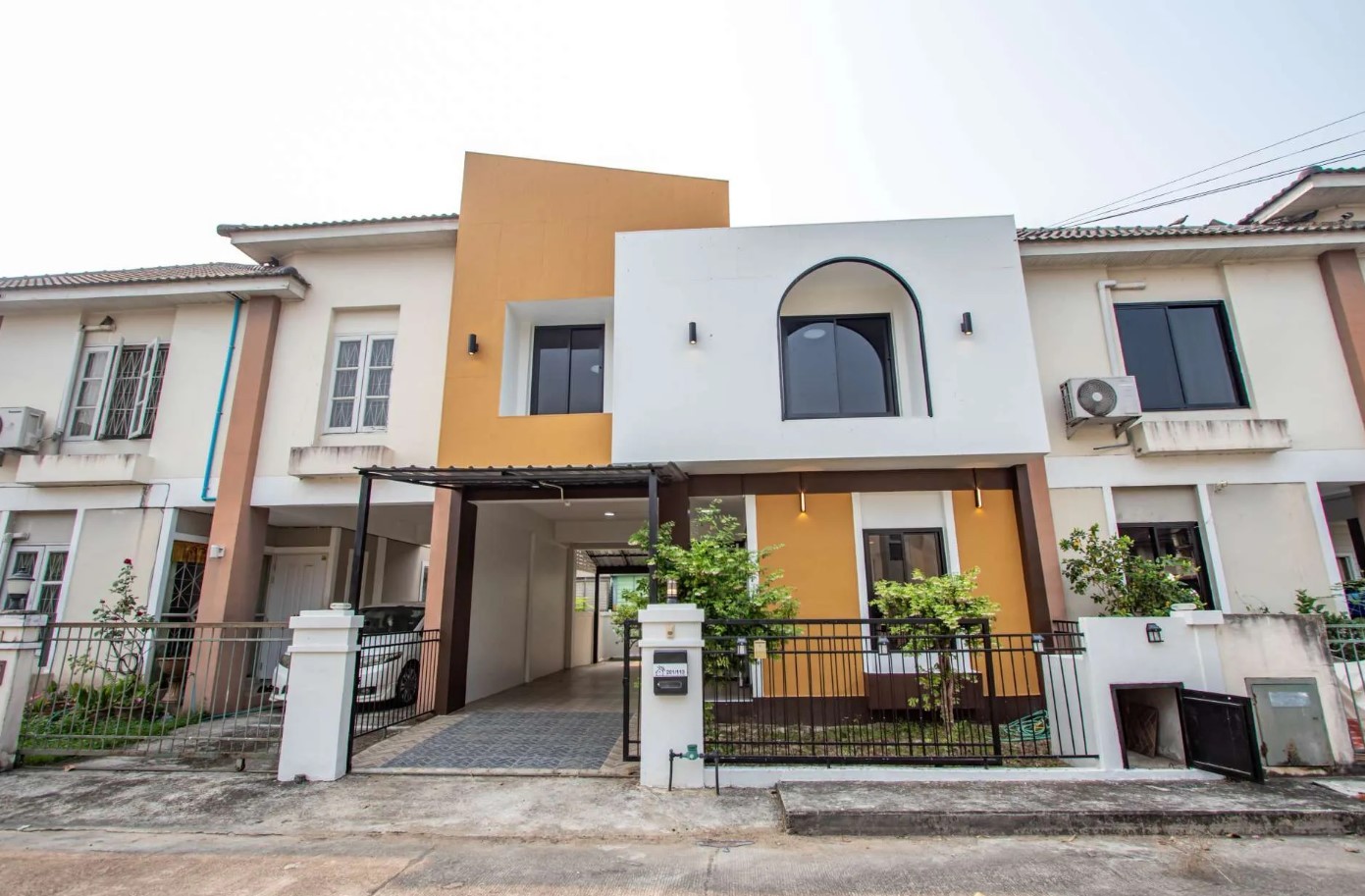3 Bedroom Townhouse For Sale in Mueang Kaeo, Mae Rim, Chiang Mai - Image 1