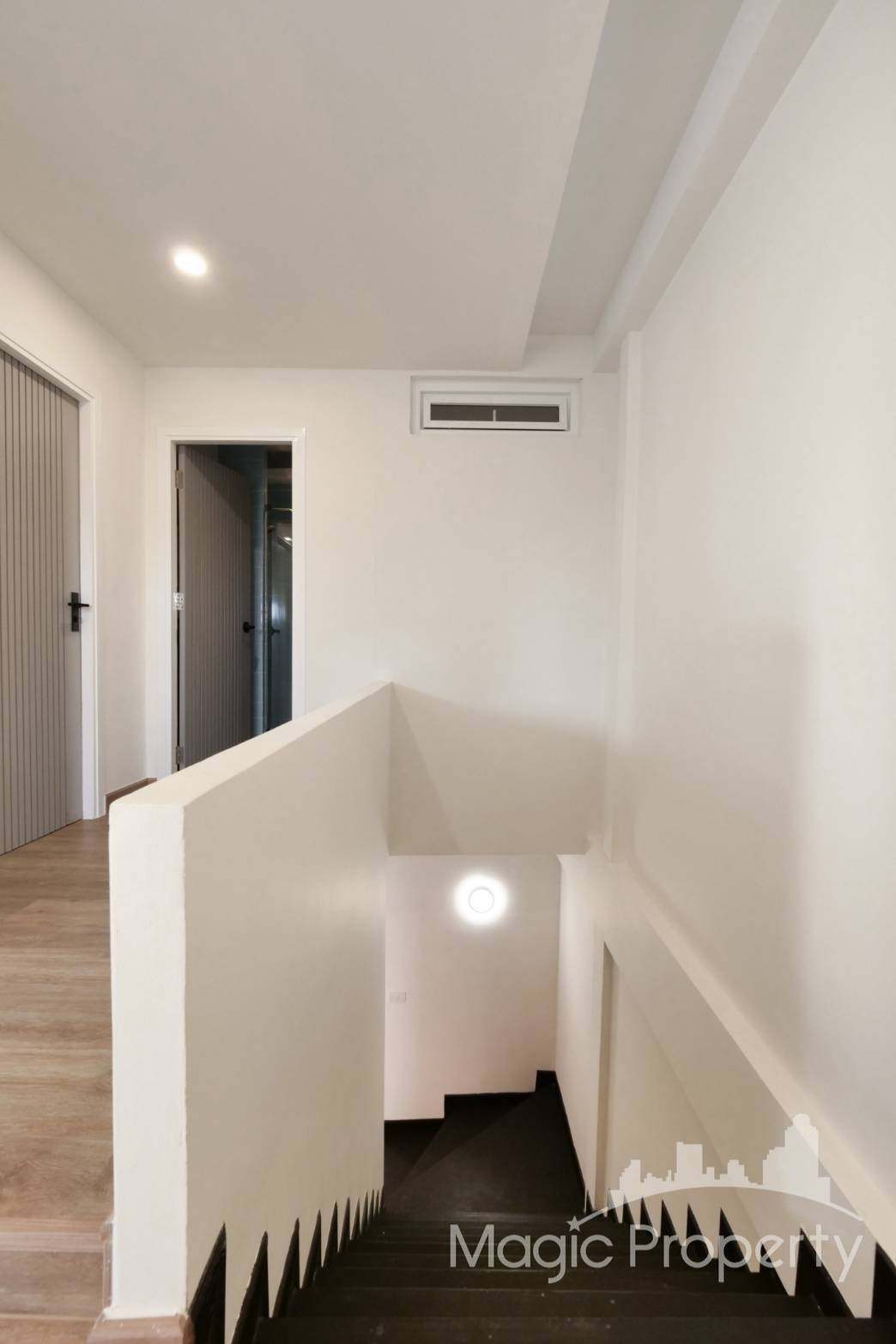 4 卧室 独立房屋  在  - Image 29