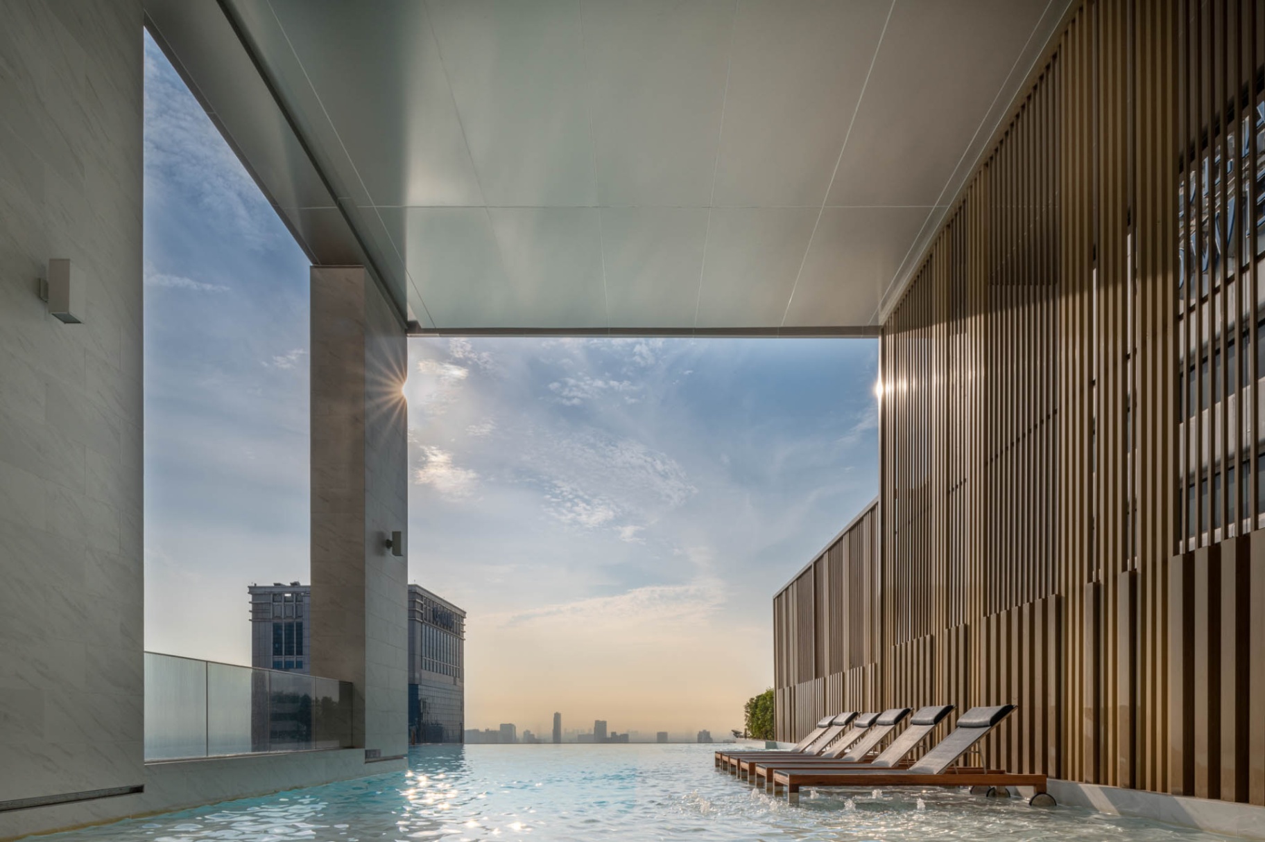 THE ESSE Asoke - Image 13