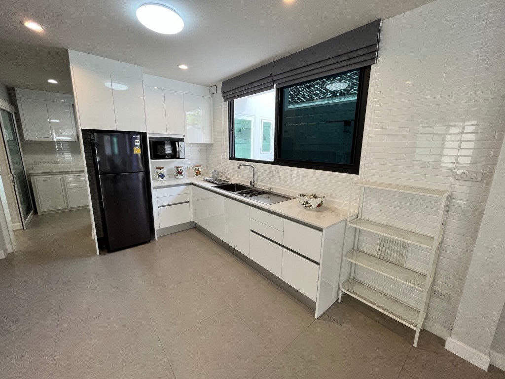 4 ห้องนอน บ้านเดี่ยว สำหรับเช่า ใน สามเสนใน, พญาไท, กรุงเทพมหานคร - Image 15