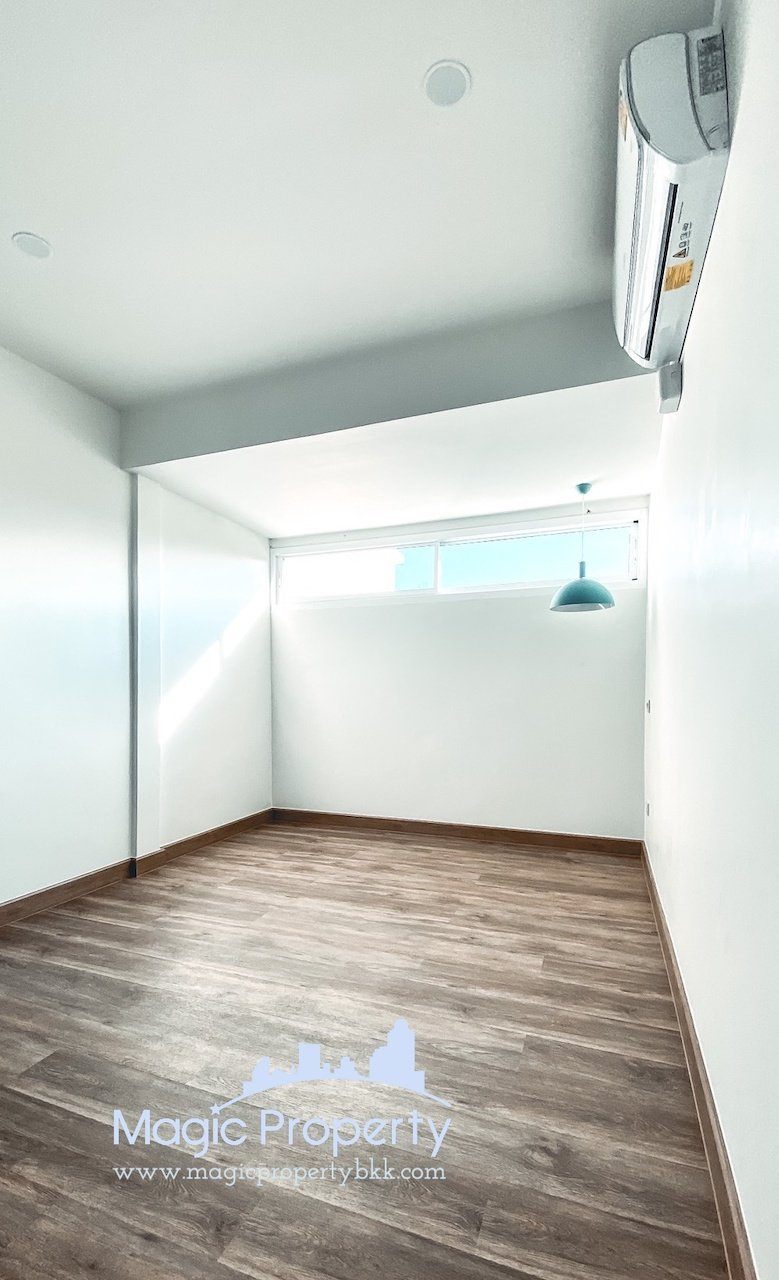 4 卧室 独立房屋  在  - Image 14