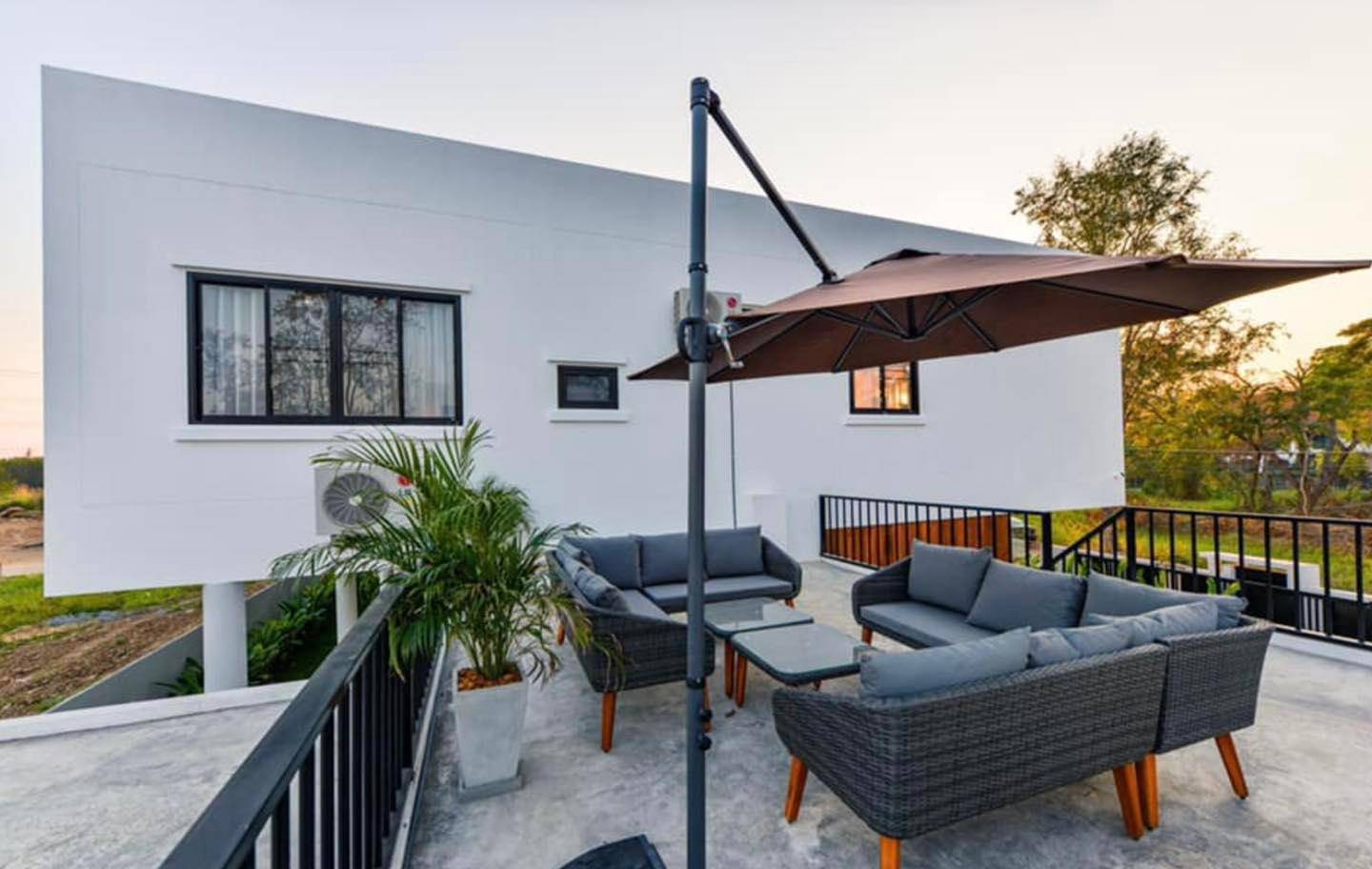 6 Bedroom House For Sale in San Phak Wan, Hang Dong, Chiang Mai - Image 26