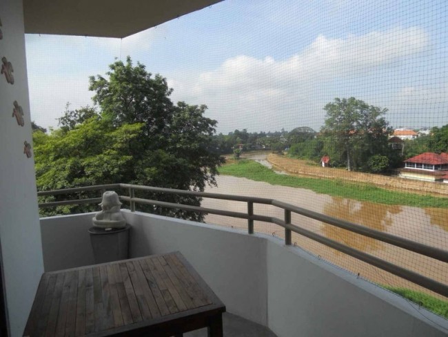 Riverside Condo - Image 18