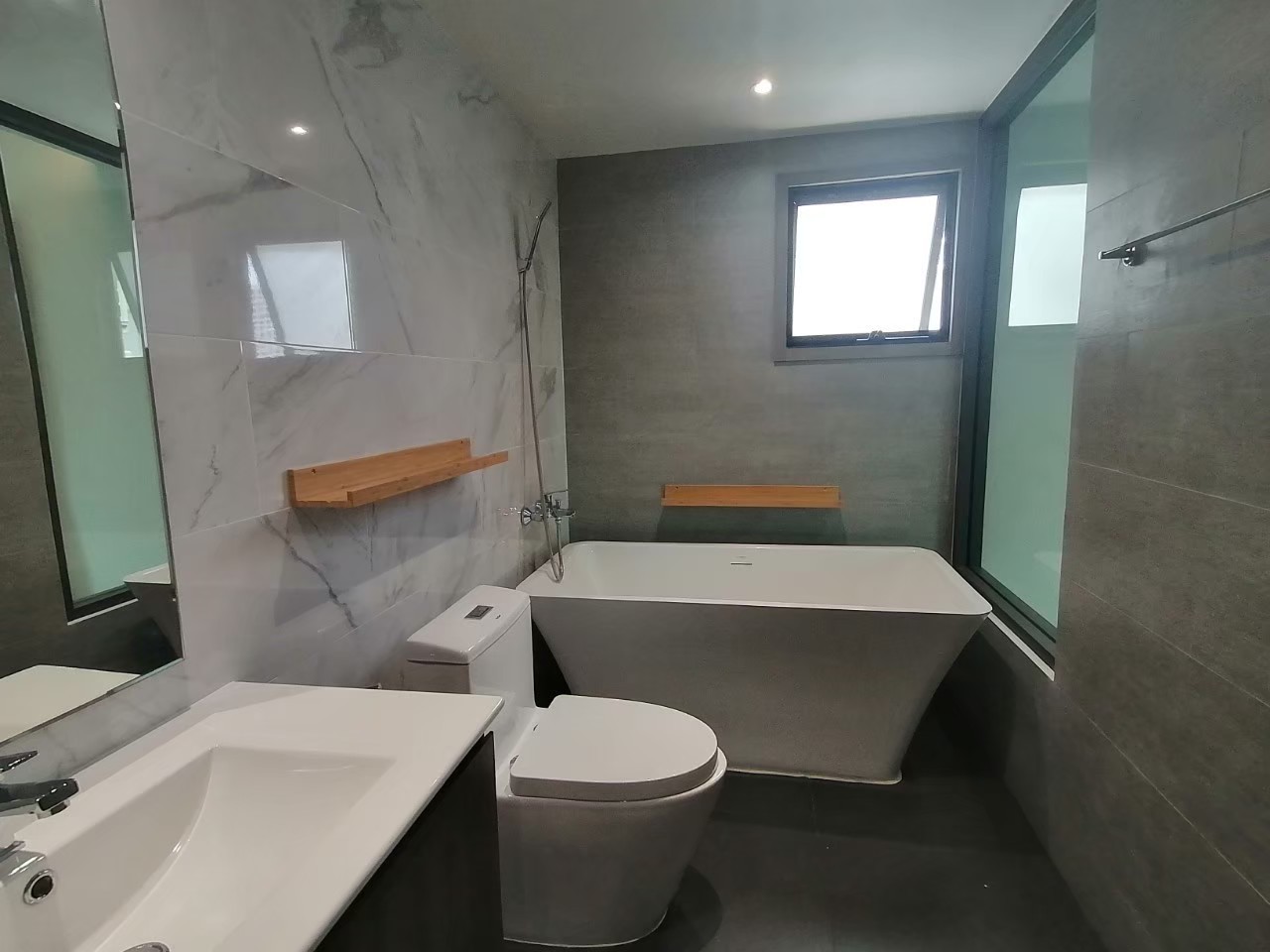 2 卧室 公寓  在  - Image 15