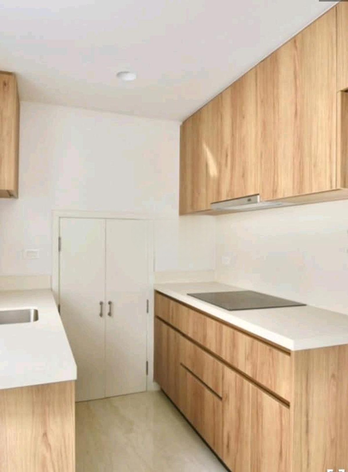 3 Bedroom Townhouse For Sale in Bang Phongphang, Yan Nawa, Bangkok - Image 5