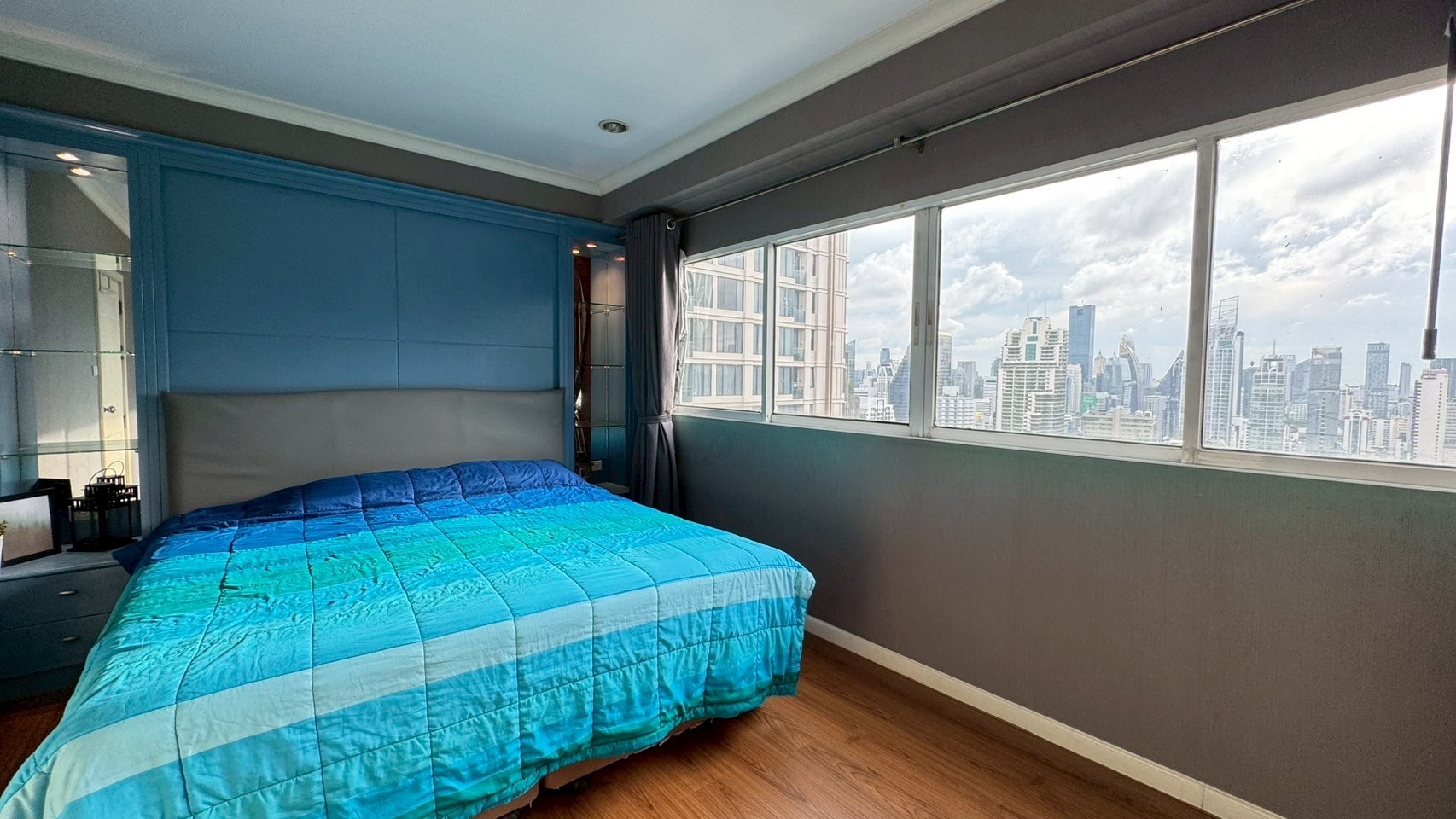 Grand Park View Asok - Image 3