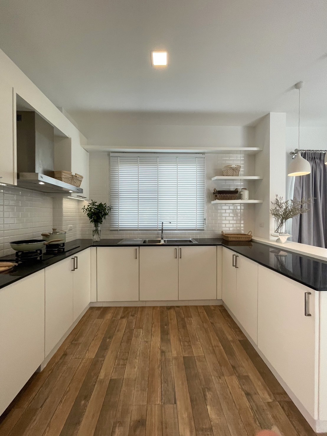 4 Bedroom House For Sale in San Phisuea, Mueang Chiang Mai, Chiang Mai - Image 7