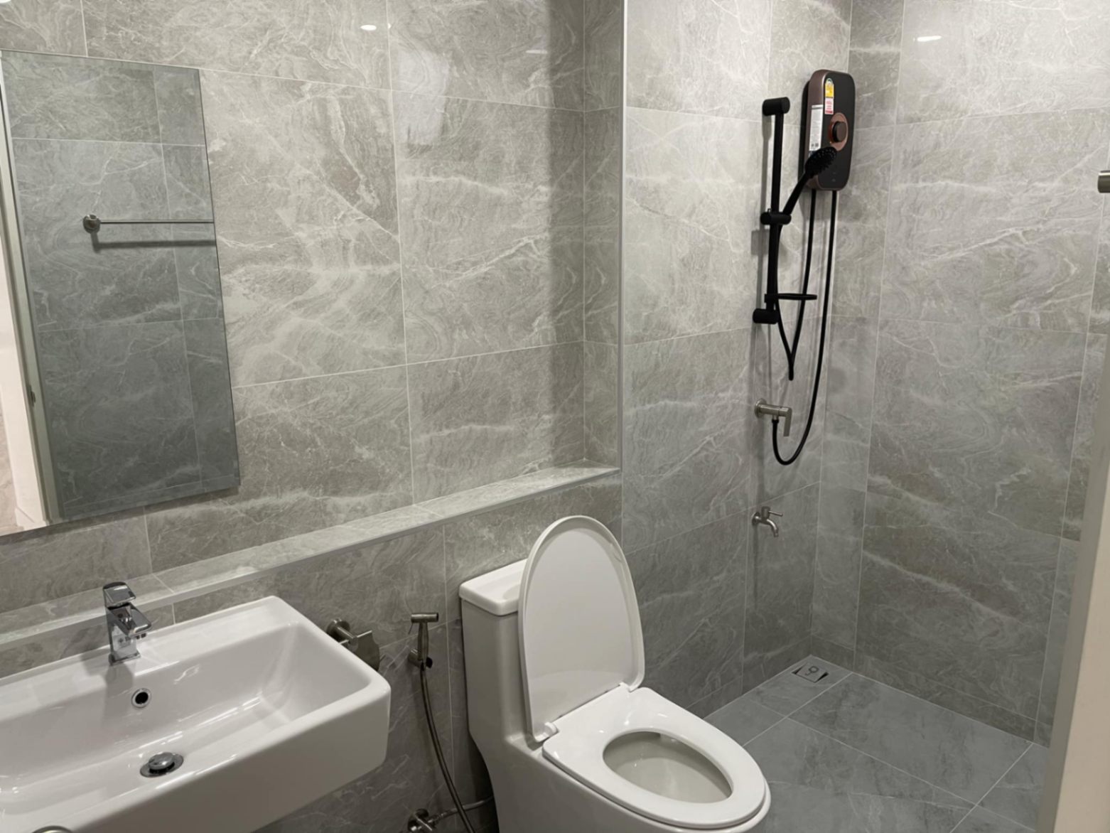 3 Bedroom House For Sale in Nong Khwai, Hang Dong, Chiang Mai - Image 19