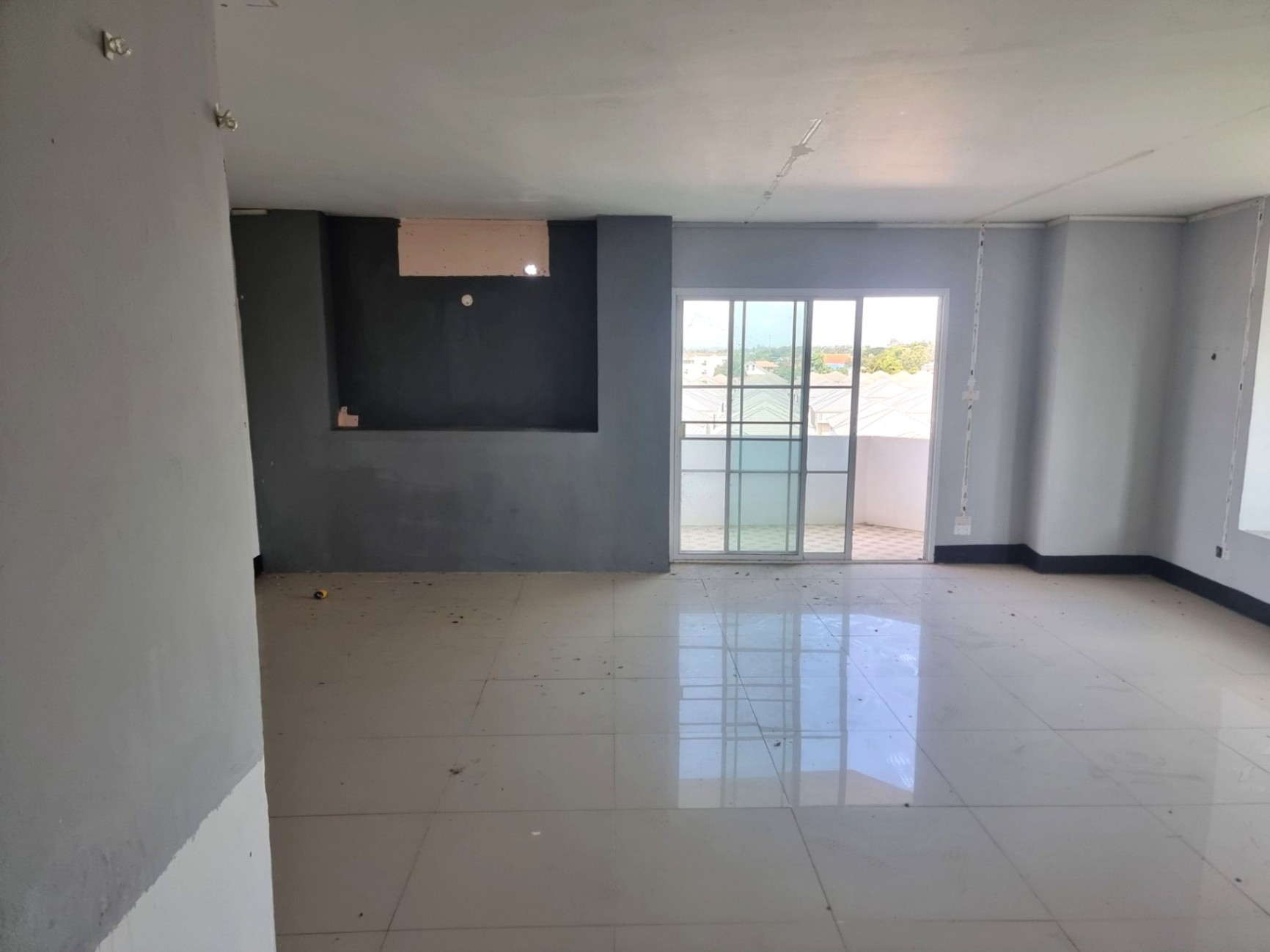 Lanna Condo - Image 2