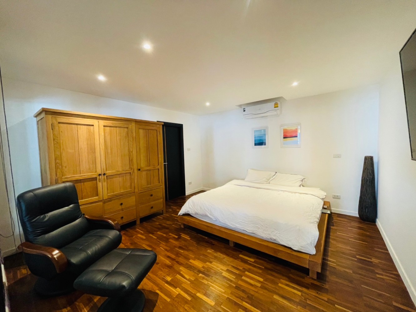 Hillside 4 Condotel - Image 7