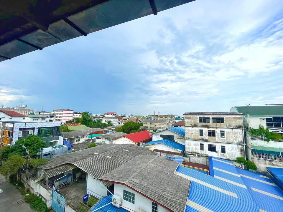 8 ห้องนอน บ้านเดี่ยว สำหรับขาย ใน สำโรงเหนือ, เมืองสมุทรปราการ, สมุทรปราการ - Image 12