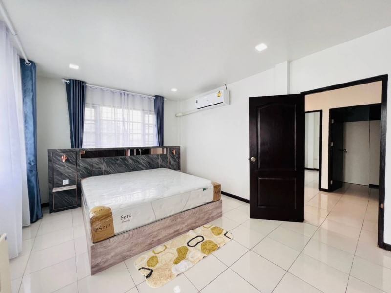 3 卧室 独立房屋  在  - Image 17