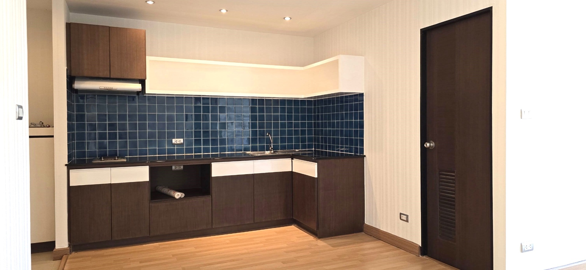Jigsaw Condo - Image 3