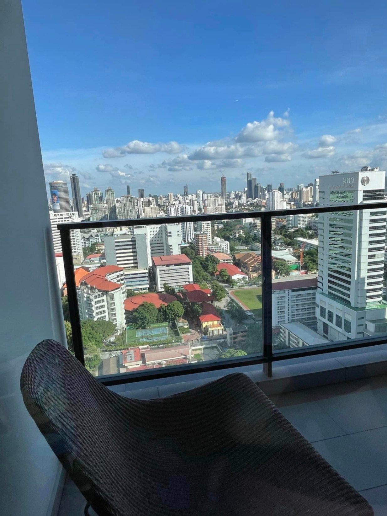 The Lofts Asok by Raimon Land - Image 5