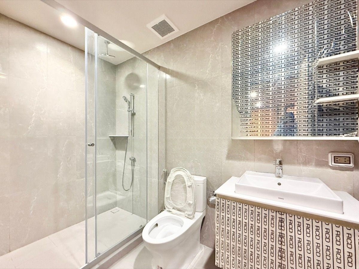 3 Bedroom Condo For Sale in Thung Mahamek, Sathon, Bangkok - Image 8