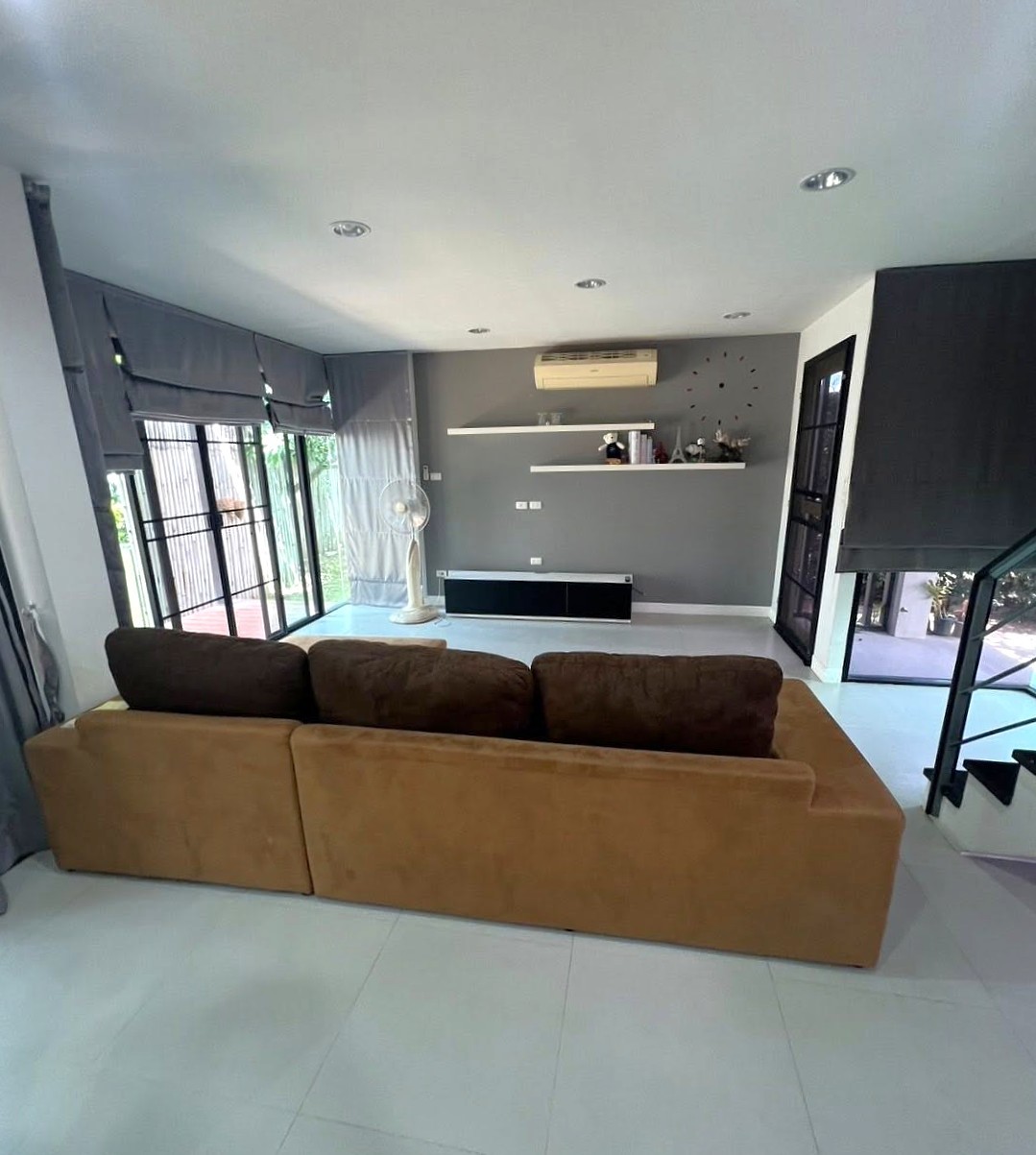 Ploenchit Collina - Image 4
