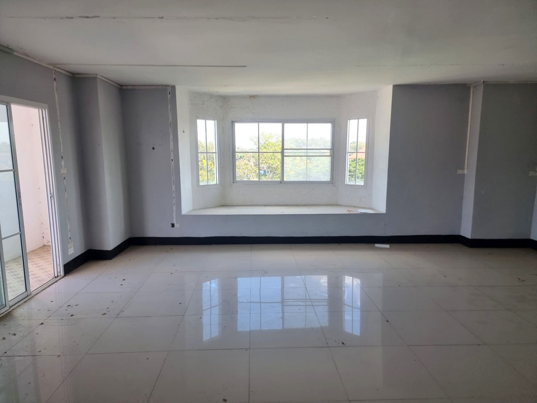Lanna Condo - Image 1