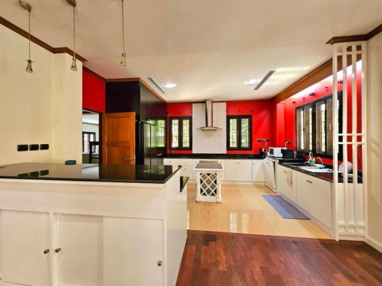 5 Bedroom House For Sale in Mae Sa, Mae Rim, Chiang Mai - Image 6