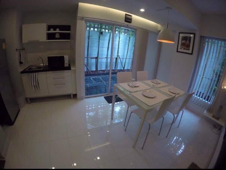 1 Bedroom Condo For Sale in Thung Wat Don, Sathon, Bangkok - Image 3