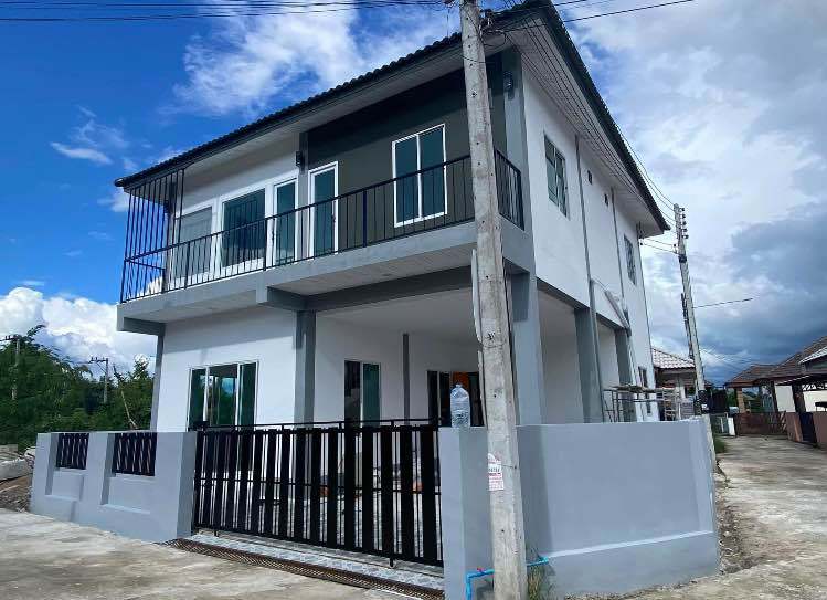 4 Bedroom House For Sale in San Phisuea, Mueang Chiang Mai, Chiang Mai - Image 8