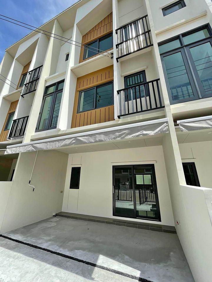PLEX Onnut - Wongwaen - Image 1