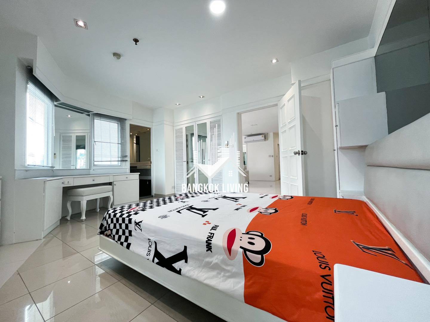 3 卧室 公寓  在  - Image 15