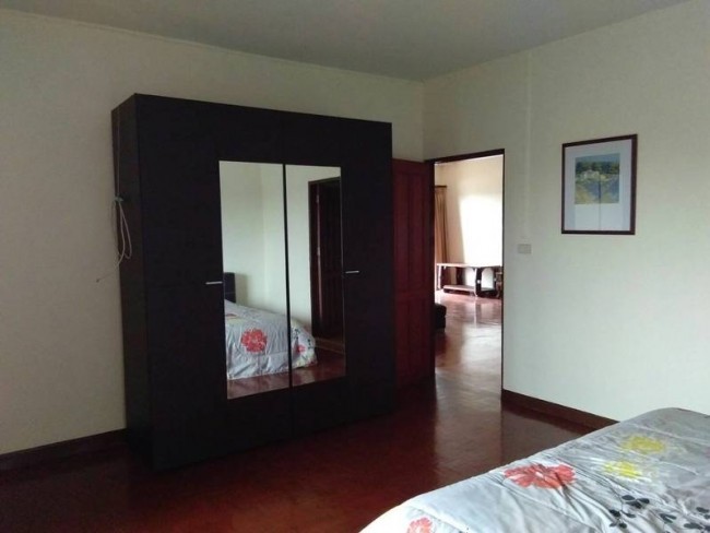 Riverside Condo - Image 12