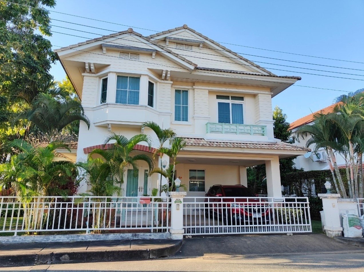 Chonlada Land&House - Image 1