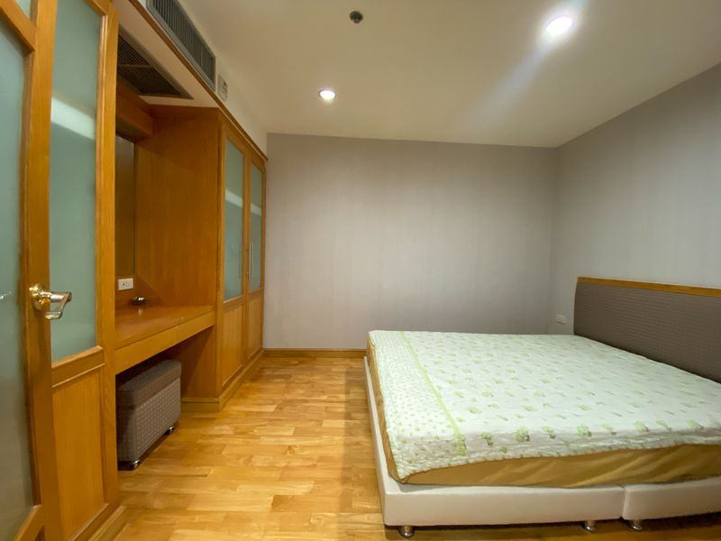 Asoke Place - Image 7