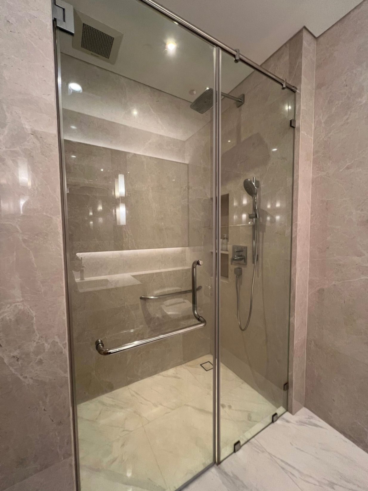 Studio Condo For Rent in Lumphini, Pathum Wan, Bangkok - Image 8