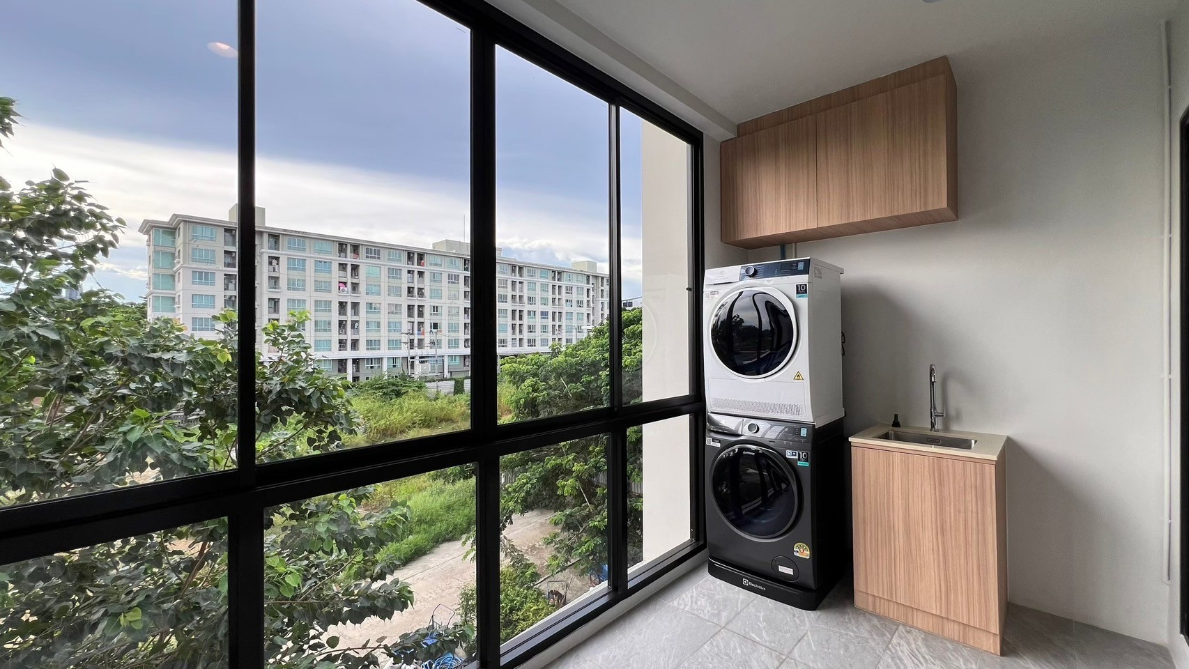3 Bedroom Townhouse For Sale in Bang Phongphang, Yan Nawa, Bangkok - Image 12