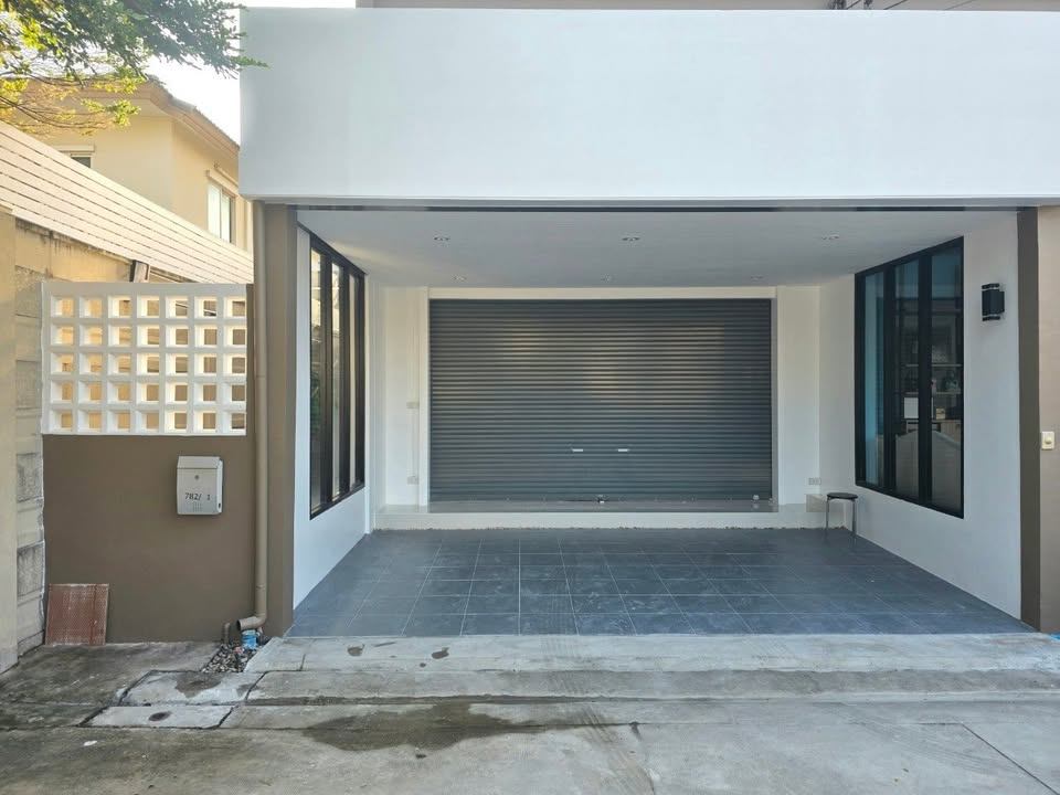 3 Bedroom Townhouse For Sale in Suan Luang, Suan Luang, Bangkok - Image 17