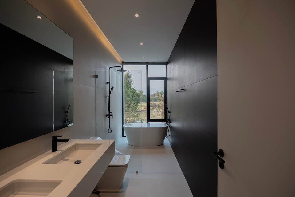 4 Bedroom House For Sale in Nam Phrae, Hang Dong, Chiang Mai - Image 10