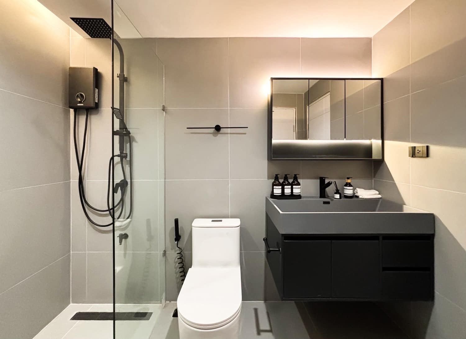 103 Condominium 2 (Soi 12) - Image 8