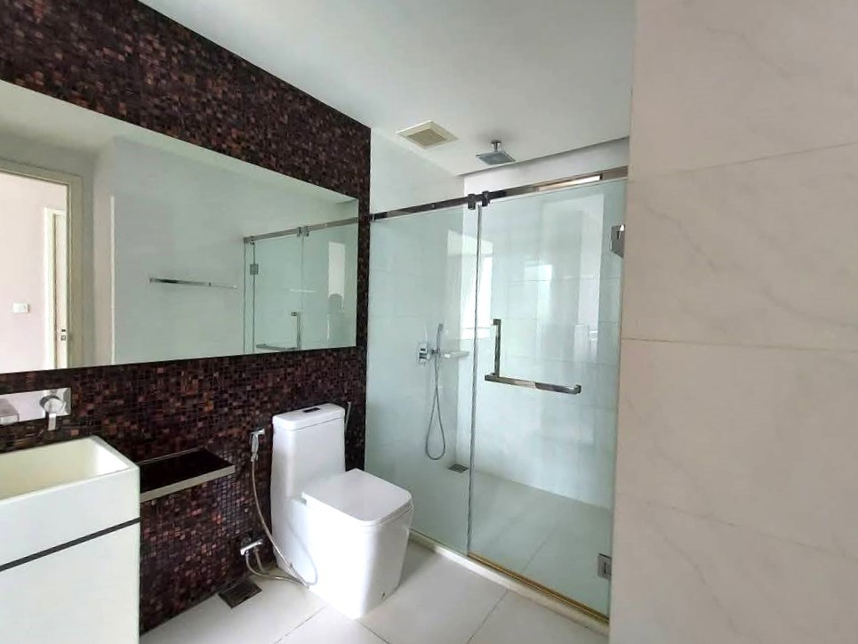 The Room Sukhumvit 69 - Image 7