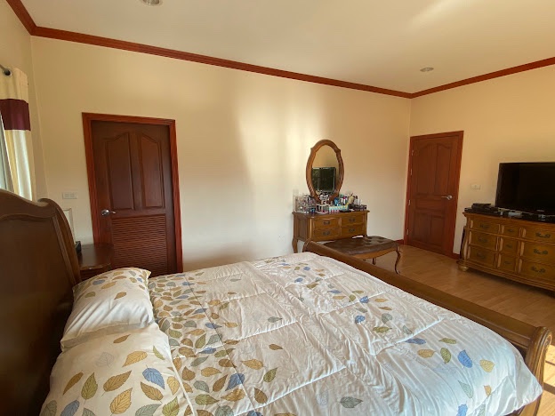 5 Bedroom House For Sale in San Phisuea, Mueang Chiang Mai, Chiang Mai - Image 17