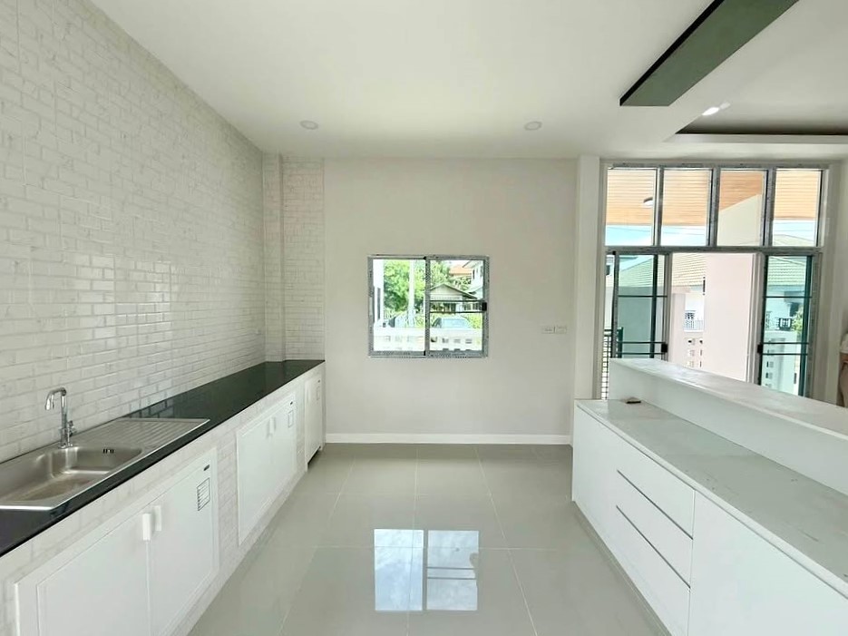 3 Bedroom House For Sale in Pa Daet, Mueang Chiang Mai, Chiang Mai - Image 4