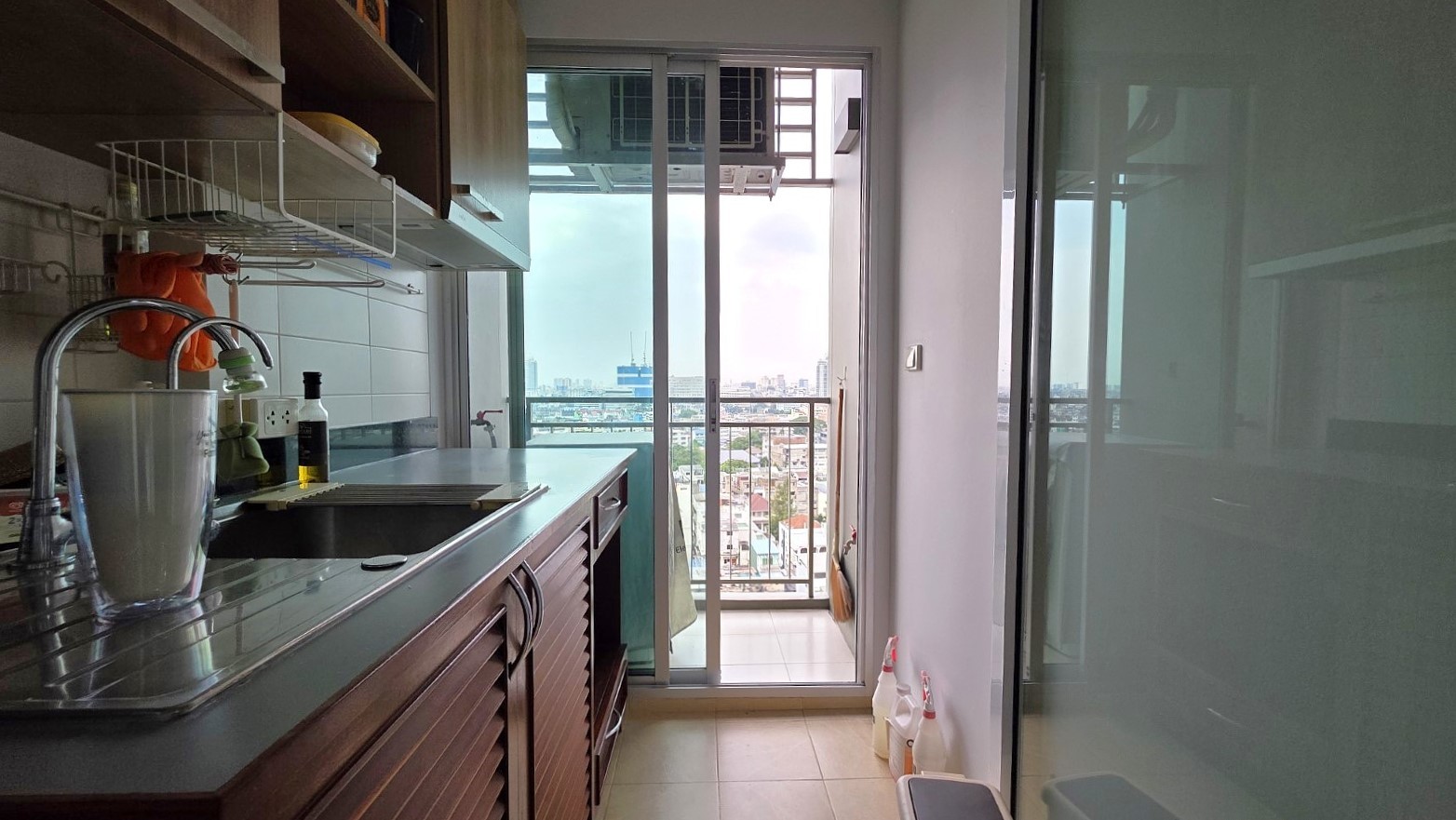 Hive Sathorn - Image 12