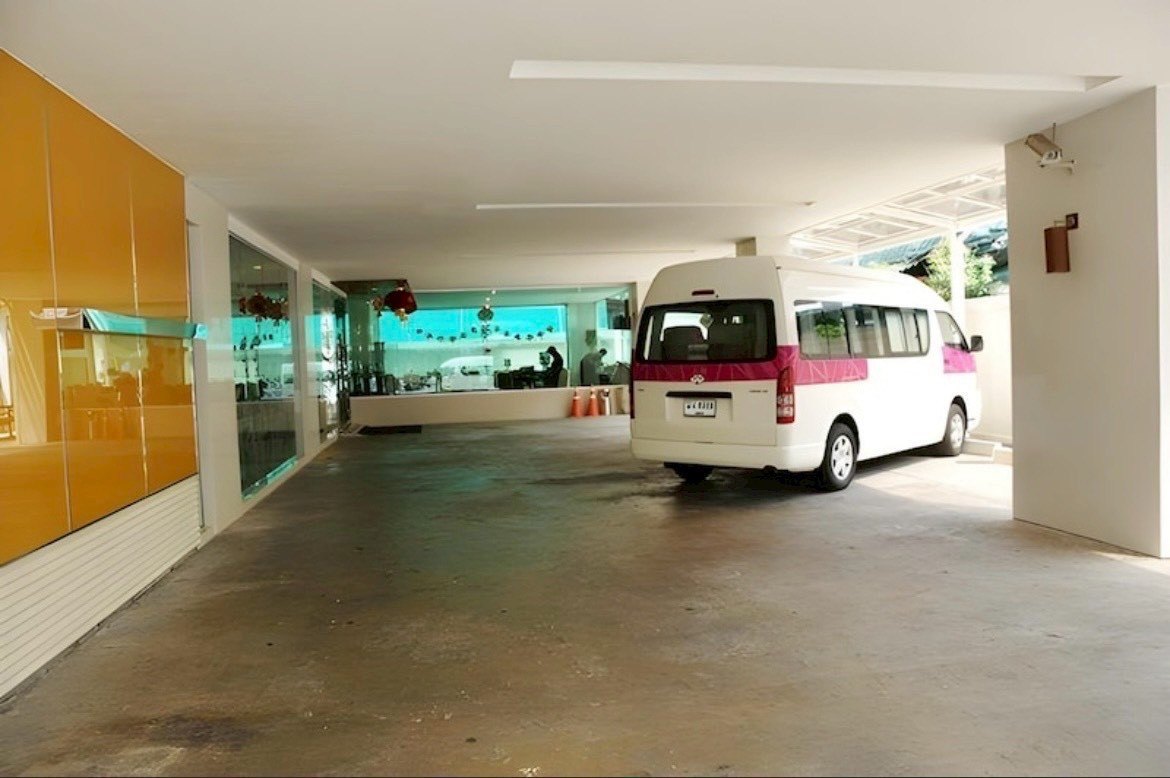  Retail Space For Rent in Makkasan, Ratchathewi, Bangkok - Image 9