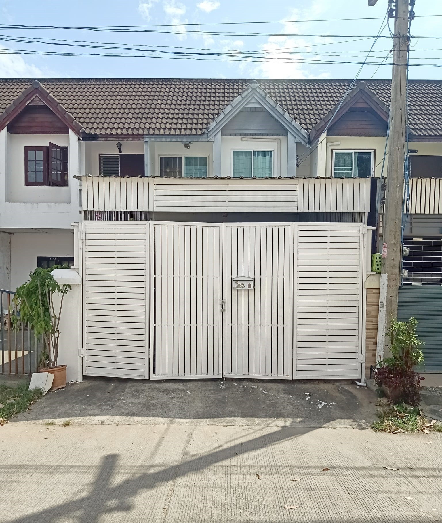 2 Bedroom Townhouse For Sale in Pa Daet, Mueang Chiang Mai, Chiang Mai - Image 1
