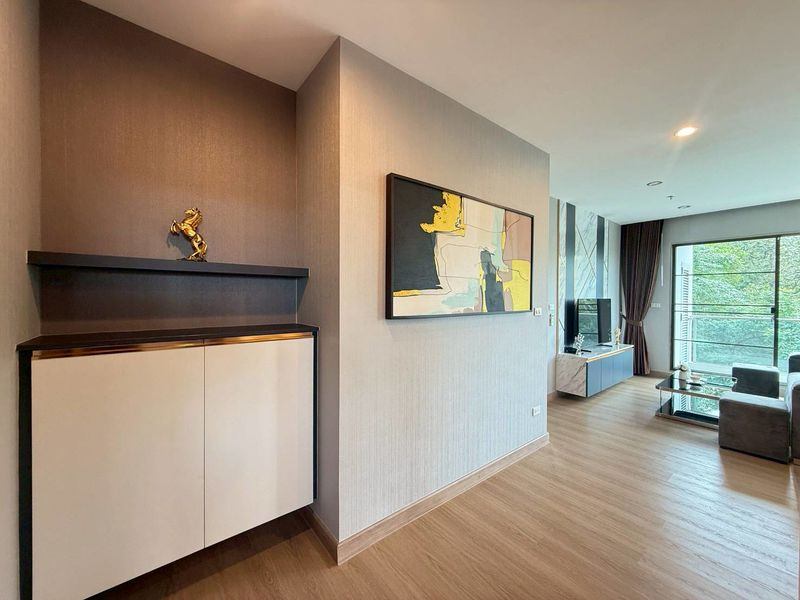 Touch Hill Elegant - Image 5