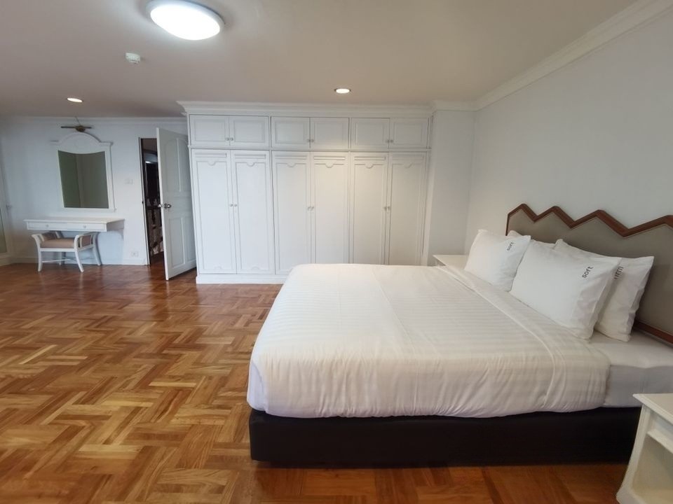 4 卧室 公寓  在  - Image 7