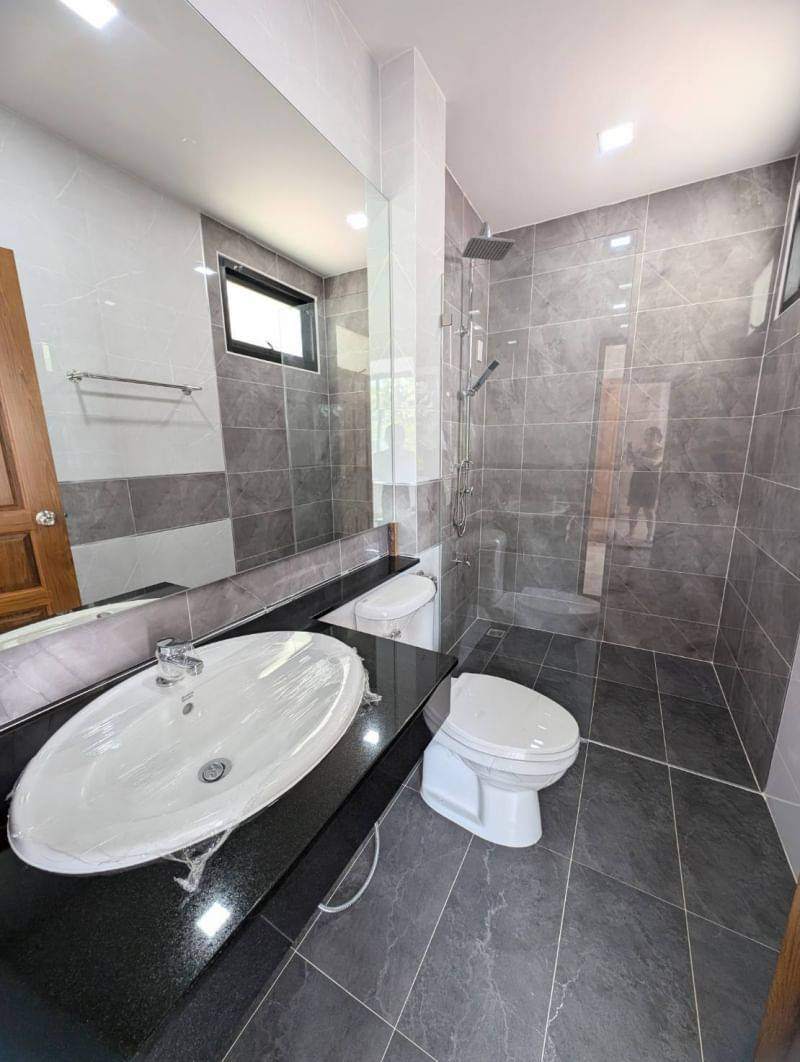 4 Bedroom House For Sale in San Phak Wan, Hang Dong, Chiang Mai - Image 6